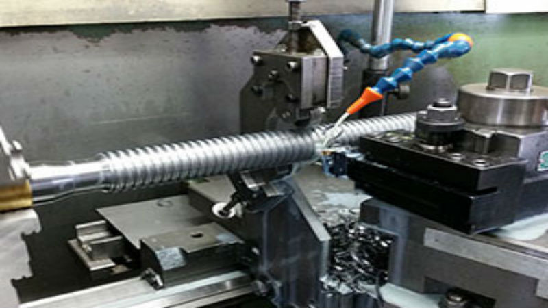 Threading Operation Services by an Experienced Machine Shop