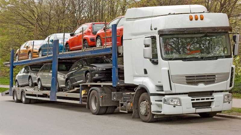 6 Things Before Booking Auto Moving Services