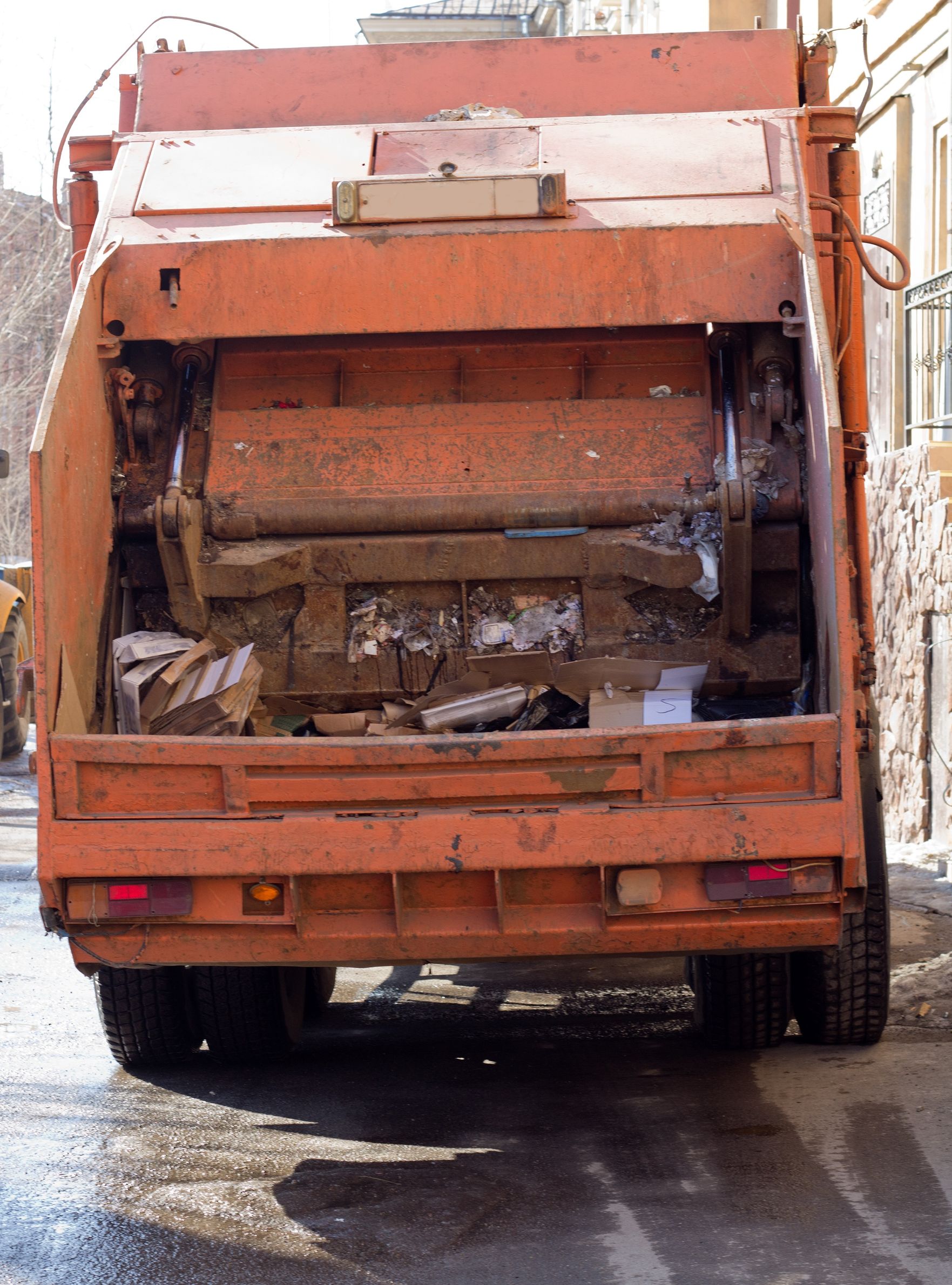 Professional Garbage Removal in Queens, NY, Is a Smart Hire for Many Reasons