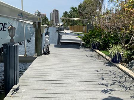 Top Reasons for Professional Dock Construction in Palm Beach, FL