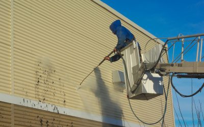 How Roof Power Washing in Destin, FL, Enhances Your Home’s Longevity